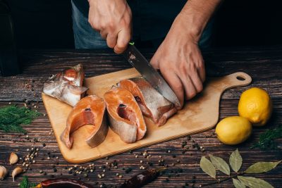 Świeża ryba + świeży olej = sukces. Rozmowa z Tomaszem Stodolnym, szefem kuchni Baru Nadmorskiego w Rewie Świeża ryba + świeży olej = sukces. Rozmowa z Tomaszem Stodolnym, szefem kuchni Baru Nadmorskiego w Rewie