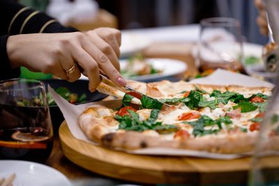 Kontrola z Sanepidu? Wystarczy przestrzegać zasad. Wywiad z Grzegorzem Potapińskim, właścicielem pizzerii Karamba w Dębnie Kontrola z Sanepidu? Wystarczy przestrzegać zasad. Wywiad z Grzegorzem Potapińskim, właścicielem pizzerii Karamba w Dębnie