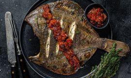 Jak smażyć ryby płaskie z białym mięsem?