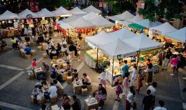 Festiwale i jarmarki kulinarne – gdzie warto być latem?