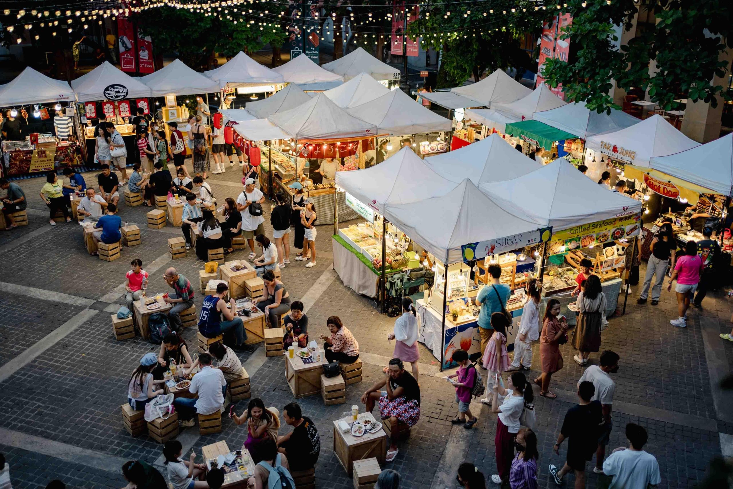 Festiwale i jarmarki kulinarne – gdzie warto być latem?